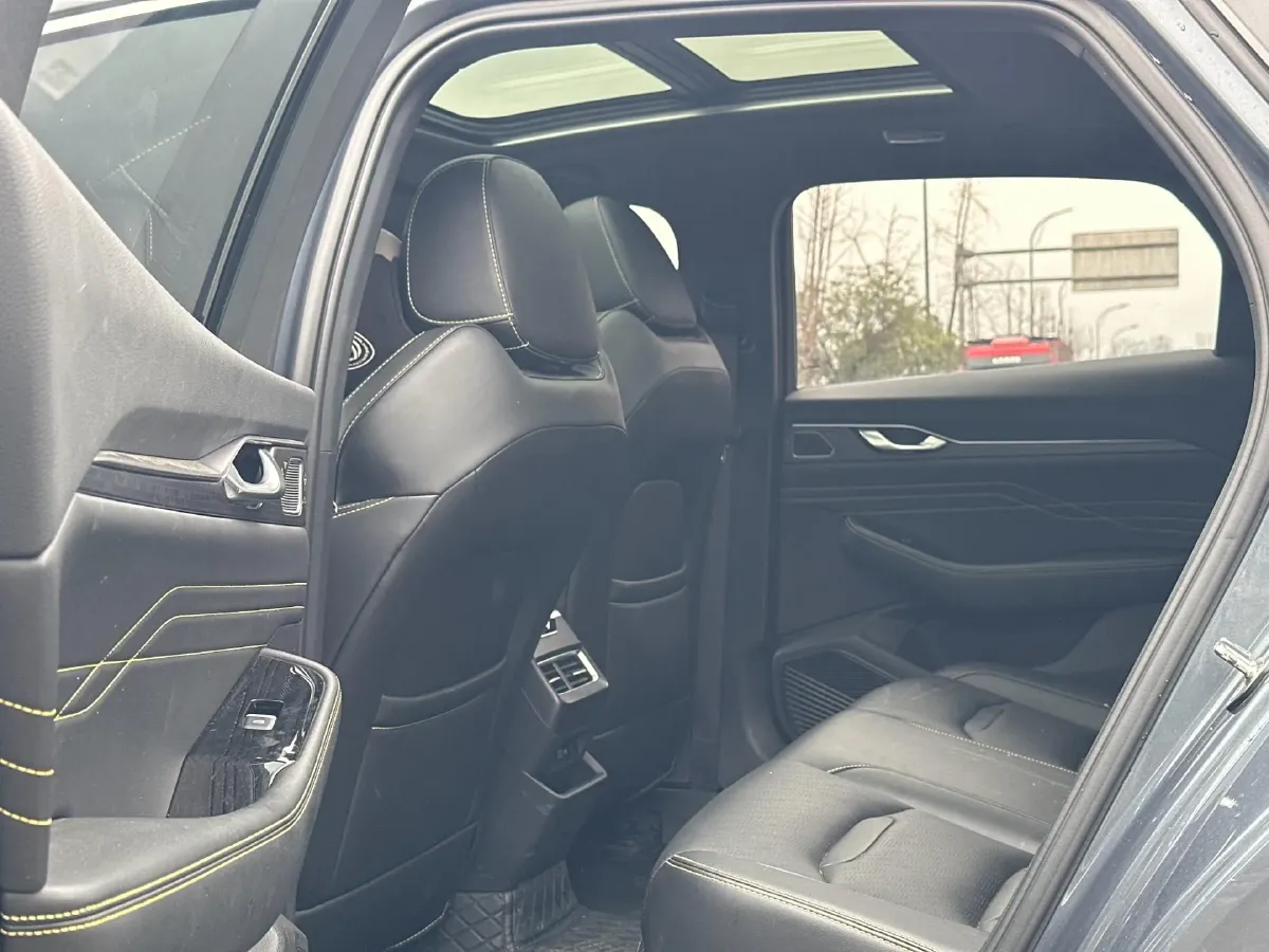 2023 Geely Preface 1.5T 181HP L4 7DCT,autocango,china used car exporter,china ev exporter,chinese used car exporter,chinese used ev exporter