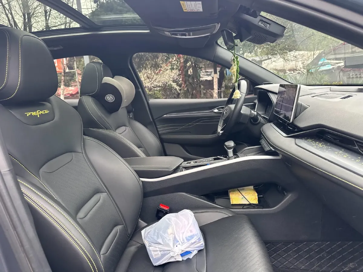 2023 Geely Preface 1.5T 181HP L4 7DCT,autocango,china used car exporter,china ev exporter,chinese used car exporter,chinese used ev exporter