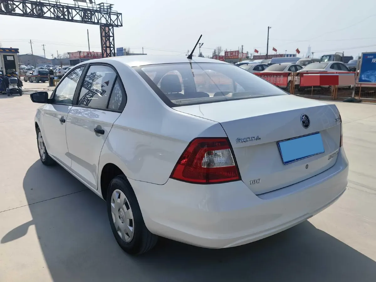 2016 Skoda Rapid 1.6L 110HP L4 6AT,autocango,china used car exporter,china ev exporter,chinese used car exporter,chinese used ev exporter
