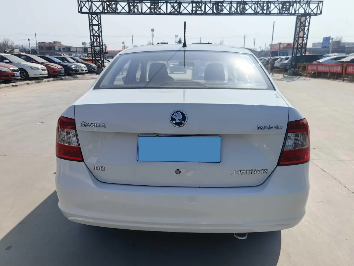 2016 Skoda Rapid 1.6L 110HP L4 6AT,autocango,china used car exporter,china ev exporter,chinese used car exporter,chinese used ev exporter
