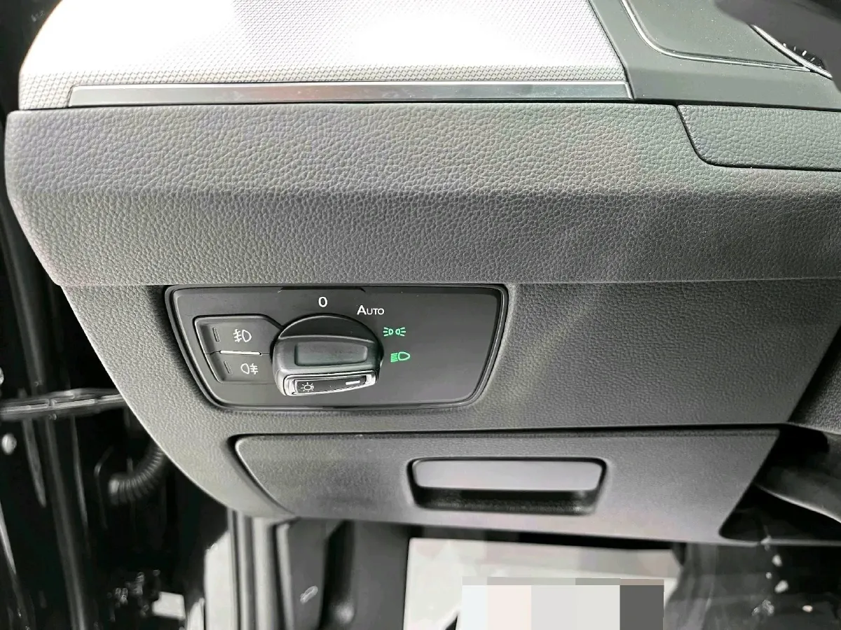 2020 Volkswagen Magotan 1.4T 150HP L4 7DCT,autocango,china used car exporter,china ev exporter,chinese used car exporter,chinese used ev exporter