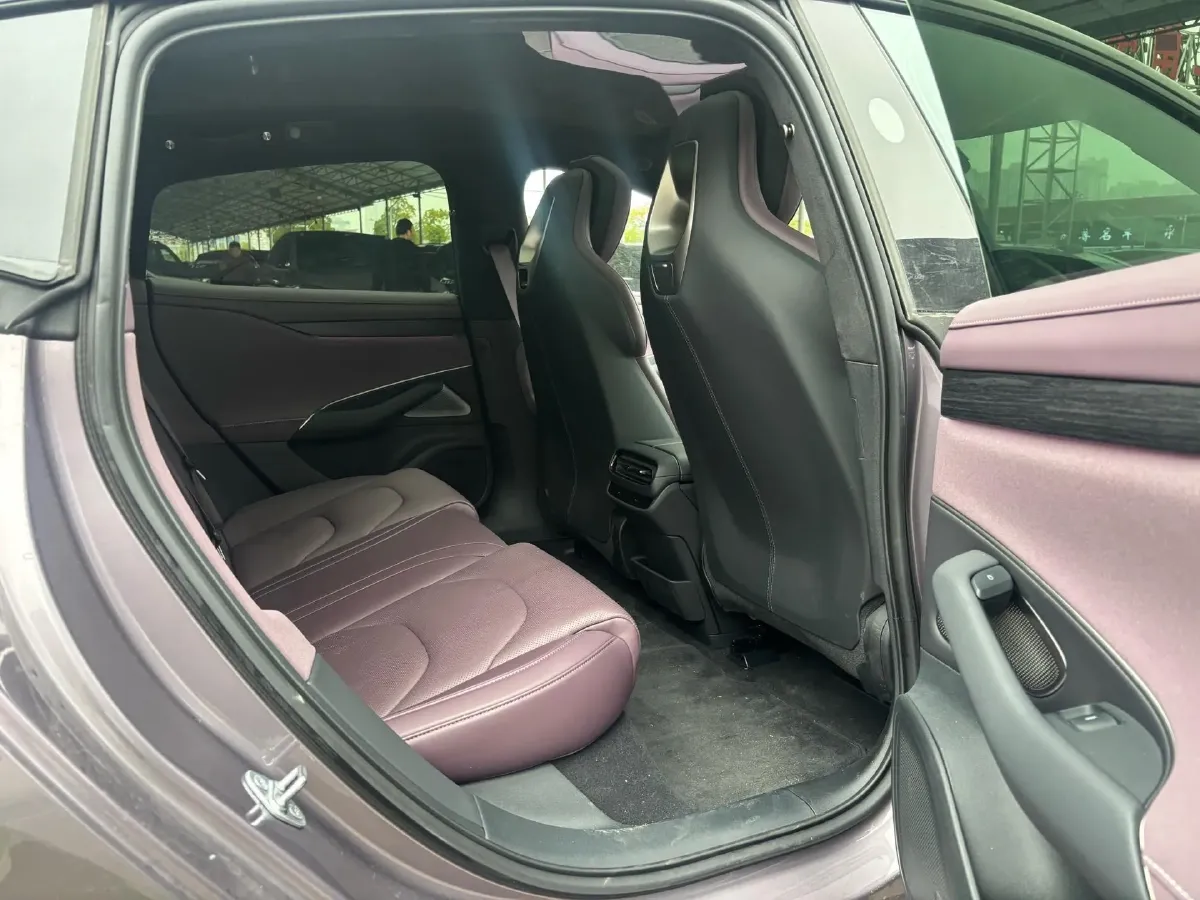 2024 MI SU7 BEV 101KWH,autocango,china used car exporter,china ev exporter,chinese used car exporter,chinese used ev exporter