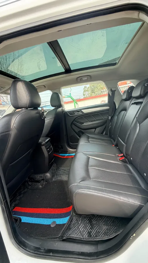 2019 Roewe i6 1.5T 169HP L4 7DCT,autocango,china used car exporter,china ev exporter,chinese used car exporter,chinese used ev exporter