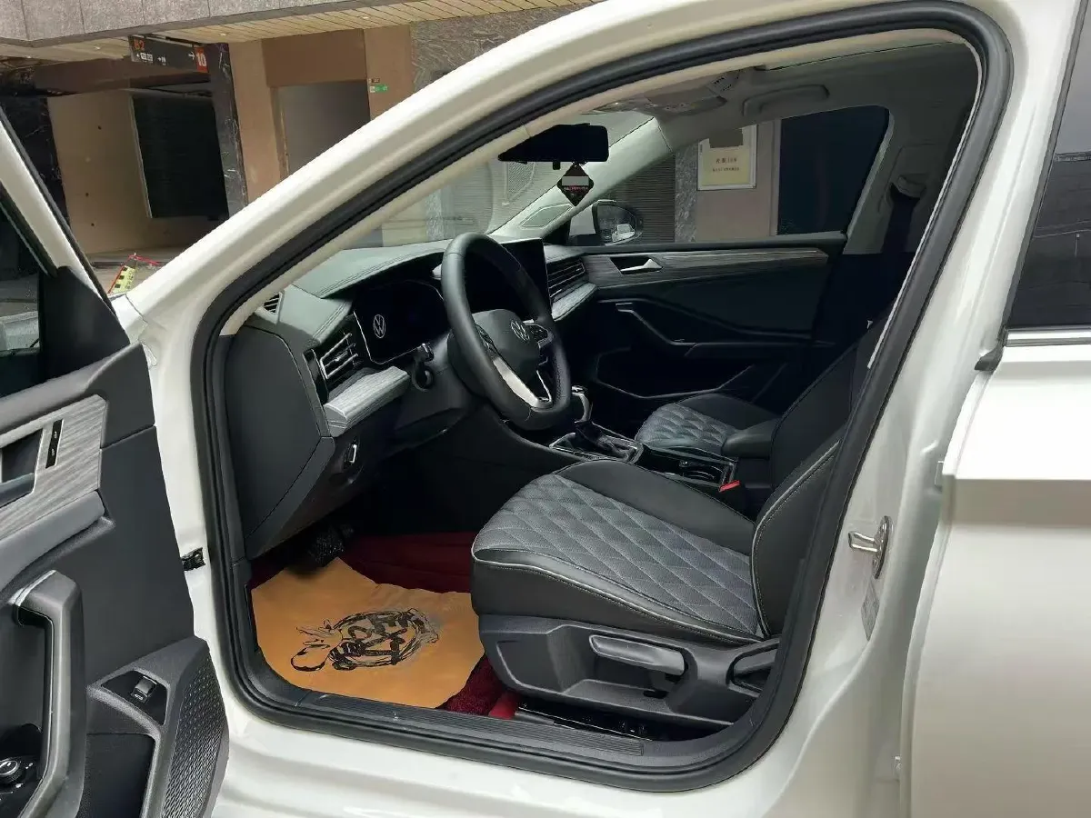 2023 Volkswagen Sagitar 1.5T 160HP L4 7DCT,autocango,china used car exporter,china ev exporter,chinese used car exporter,chinese used ev exporter