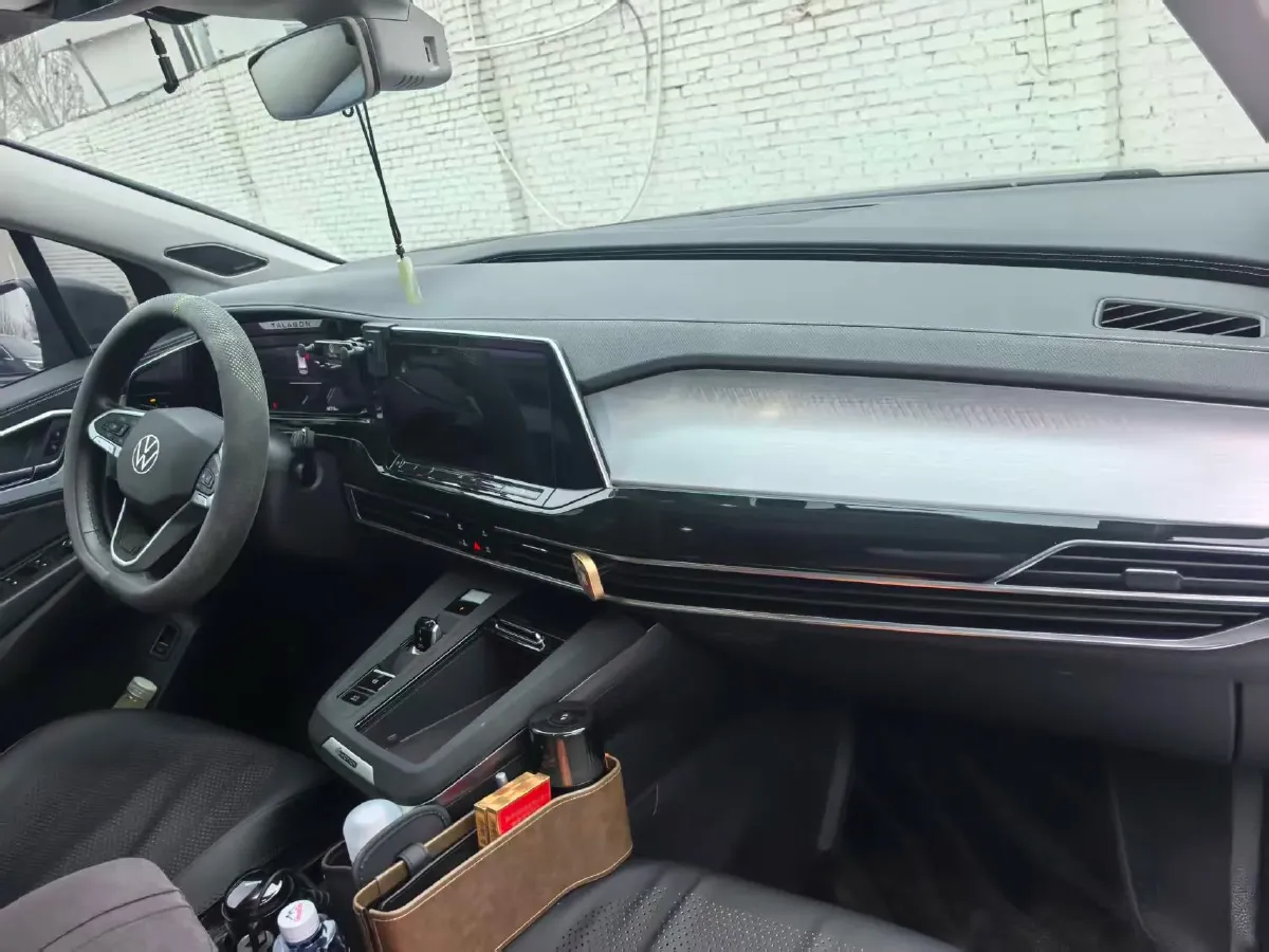 2021 Volkswagen Talagon 2.0T 220HP L4 7DCT,autocango,china used car exporter,china ev exporter,chinese used car exporter,chinese used ev exporter