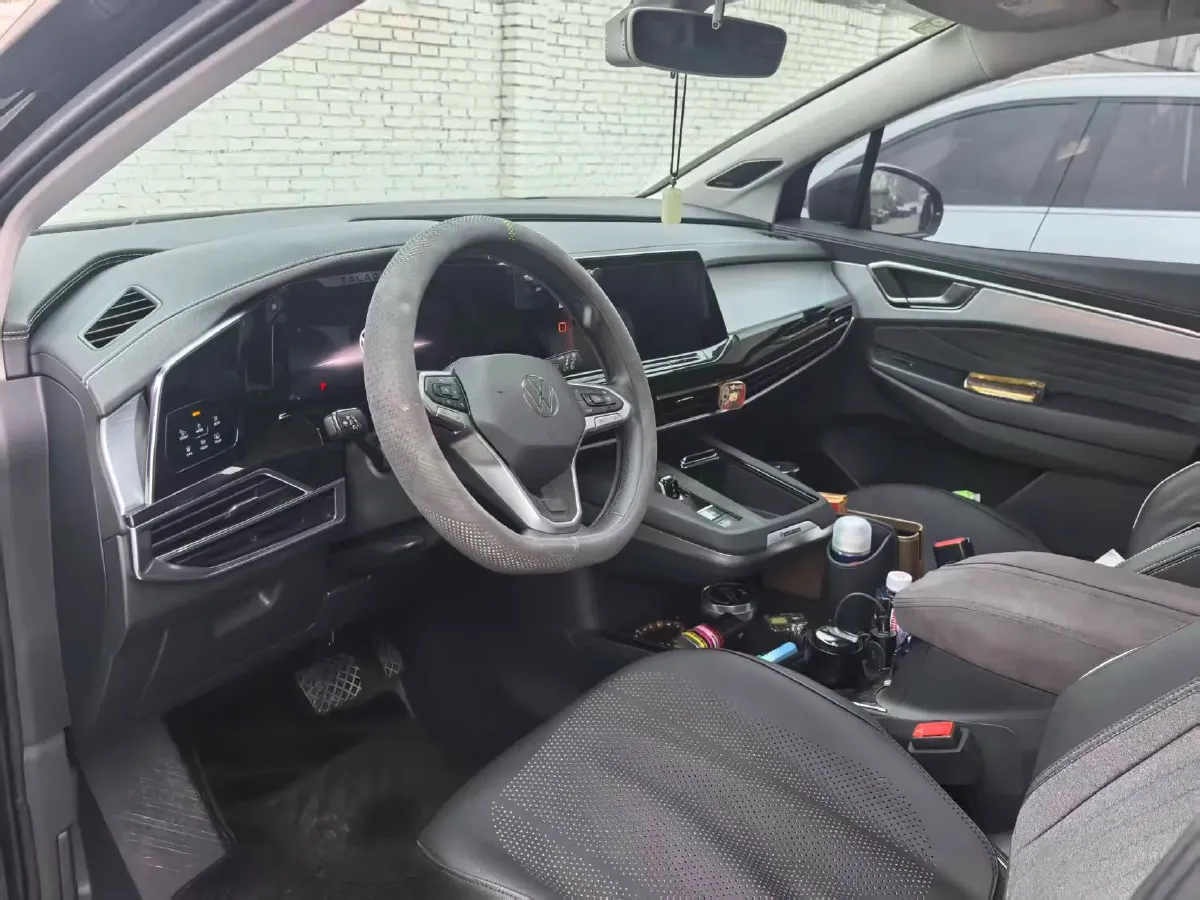 2021 Volkswagen Talagon 2.0T 220HP L4 7DCT,autocango,china used car exporter,china ev exporter,chinese used car exporter,chinese used ev exporter