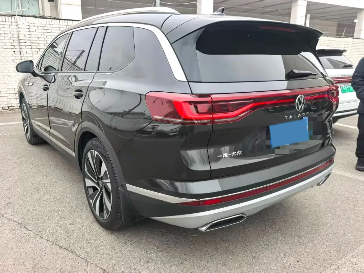 2021 Volkswagen Talagon 2.0T 220HP L4 7DCT,autocango,china used car exporter,china ev exporter,chinese used car exporter,chinese used ev exporter