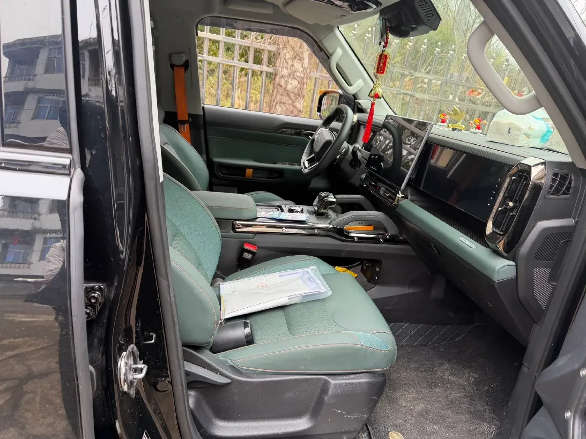 2023 Jetour Traveller 2.0T 254HP L4 7DCT,autocango,china used car exporter,china ev exporter,chinese used car exporter,chinese used ev exporter