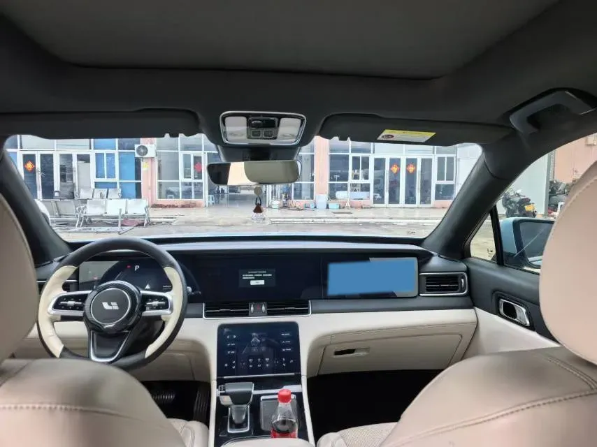 2021 Li ONE Range Extended 131HP REEV 40.5KWH,autocango,china used car exporter,china ev exporter,chinese used car exporter,chinese used ev exporter