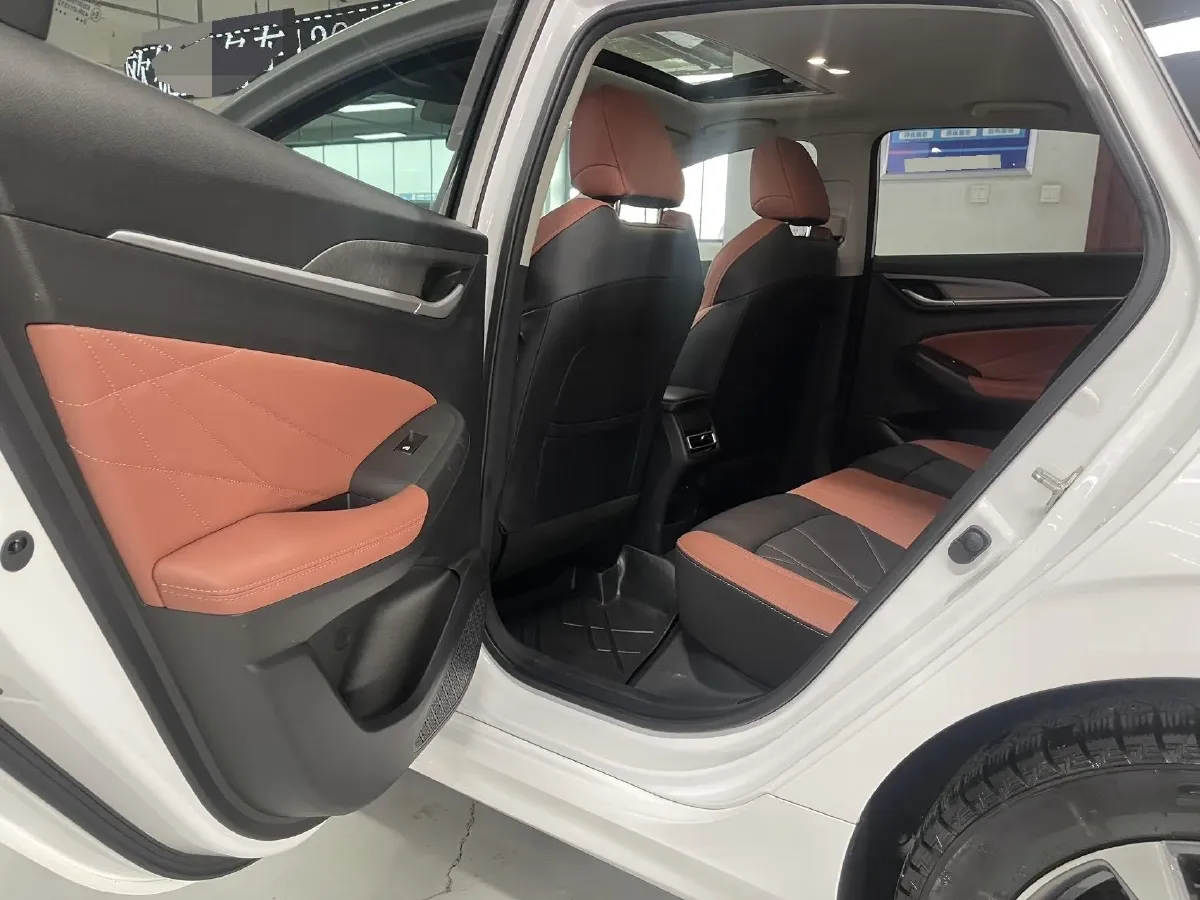 2022 ChangAn Eado 1.4T 160HP L4 7DCT,autocango,china used car exporter,china ev exporter,chinese used car exporter,chinese used ev exporter