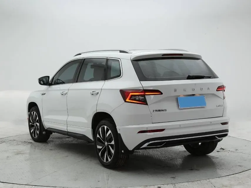 2023 Skoda Karoq 1.4T 150HP L4 7DCT,autocango,china used car exporter,china ev exporter,chinese used car exporter,chinese used ev exporter