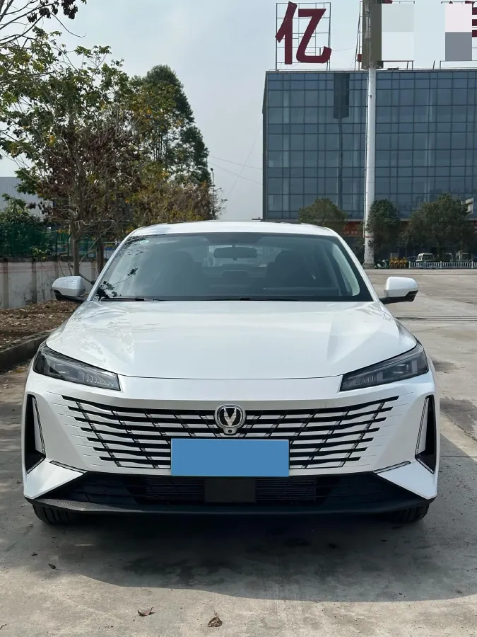 2025 ChangAn EadoPHEV 1.5L 98HP L4 E-CVT PHEV,autocango,china used car exporter,china ev exporter,chinese used car exporter,chinese used ev exporter