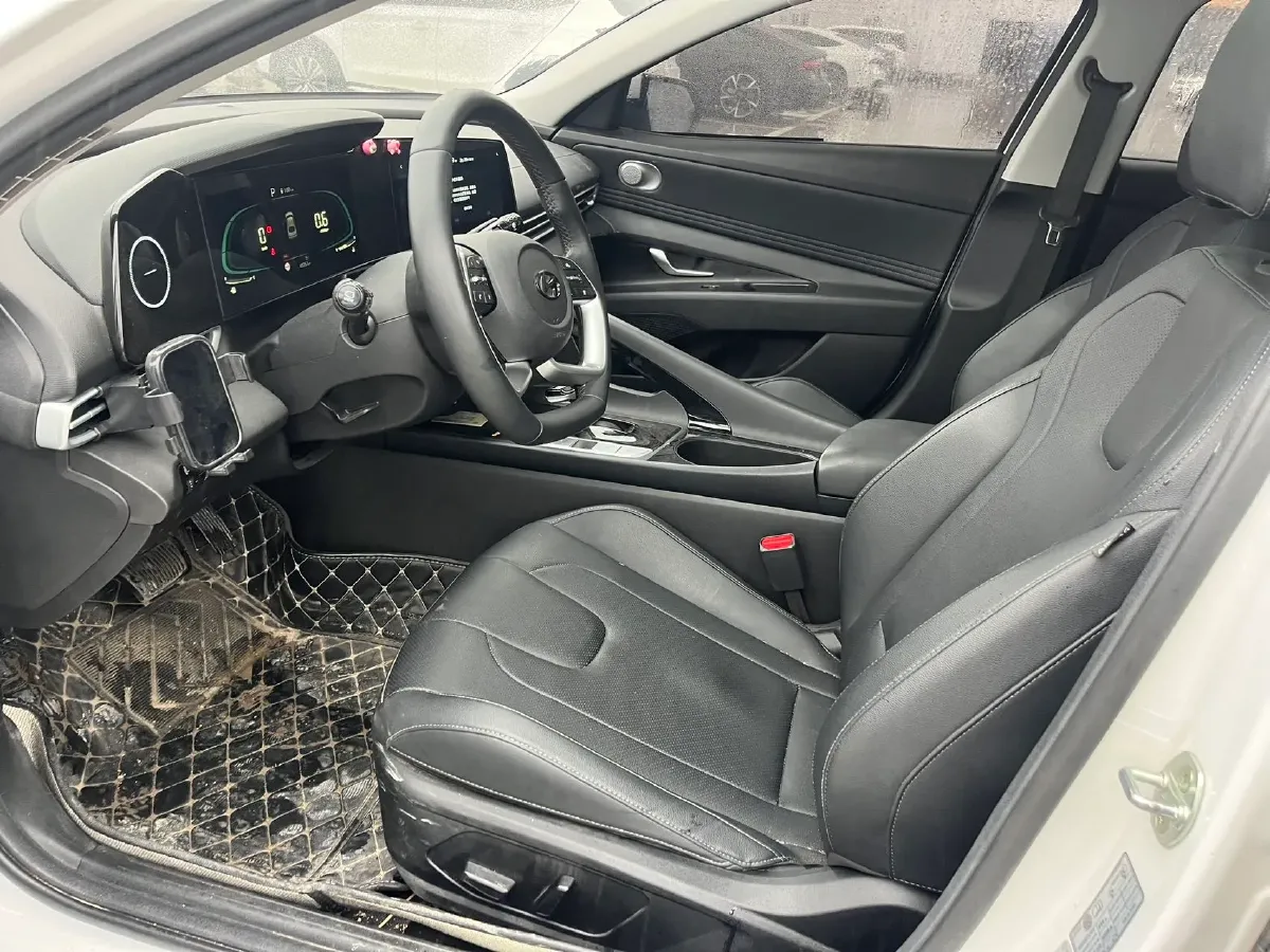 2023 Hyundai Elantra 1.5L 115HP L4 CVT,autocango,china used car exporter,china ev exporter,chinese used car exporter,chinese used ev exporter