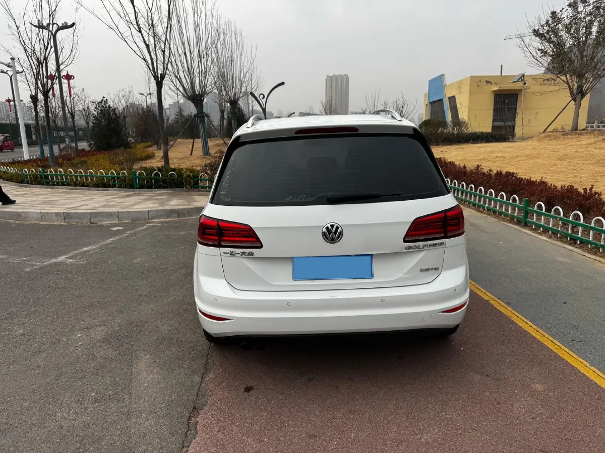 2018 Volkswagen Golf Sportsvan 1.4T 131HP L4 7DCT,autocango,china used car exporter,china ev exporter,chinese used car exporter,chinese used ev exporter