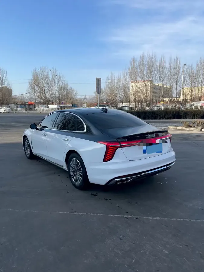2023 HongQi H5 2.0T 224HP L4 8AT,autocango,china used car exporter,china ev exporter,chinese used car exporter,chinese used ev exporter