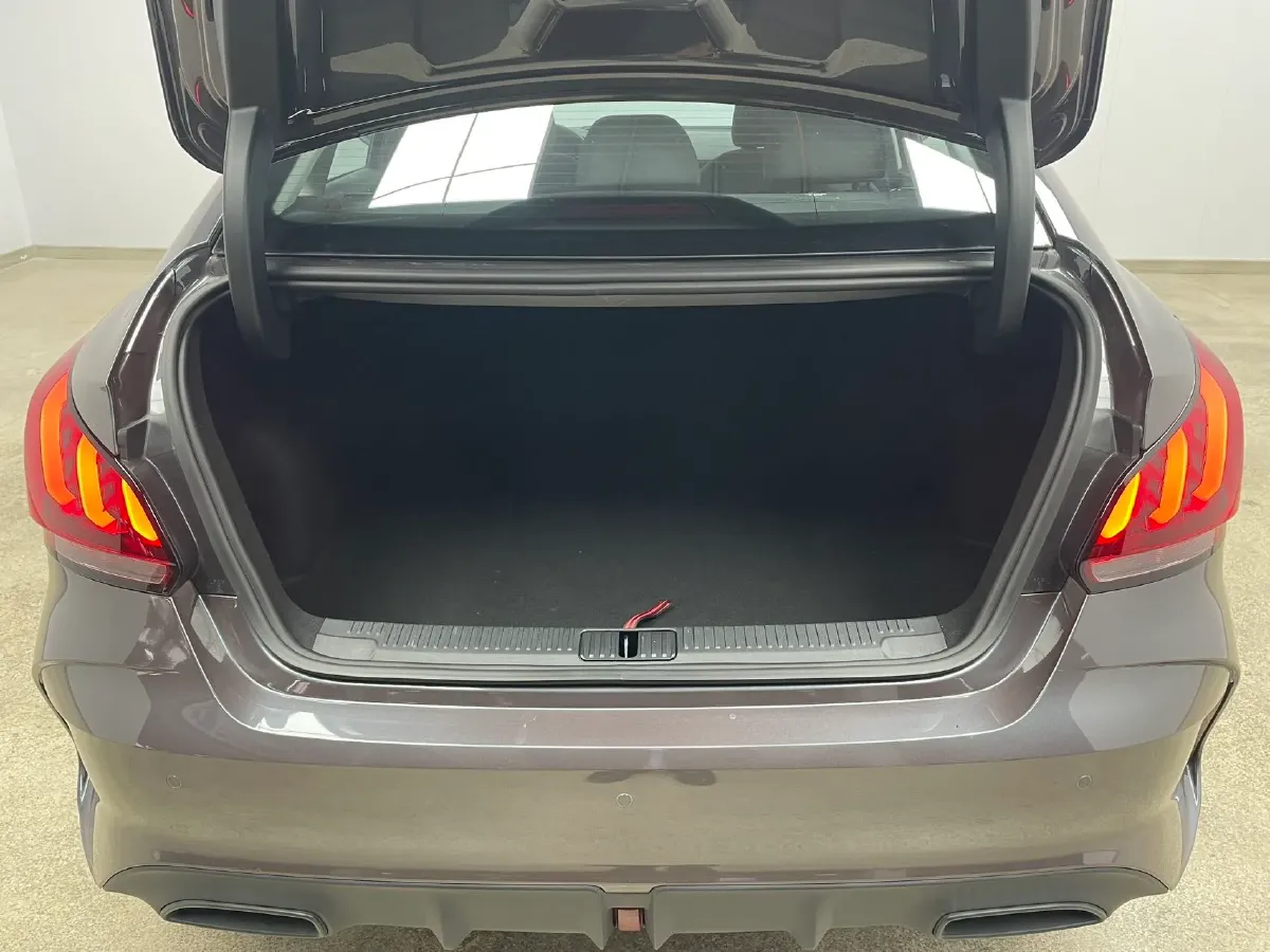 2023 MG 5 1.5L 129HP L4 5MT,autocango,china used car exporter,china ev exporter,chinese used car exporter,chinese used ev exporter