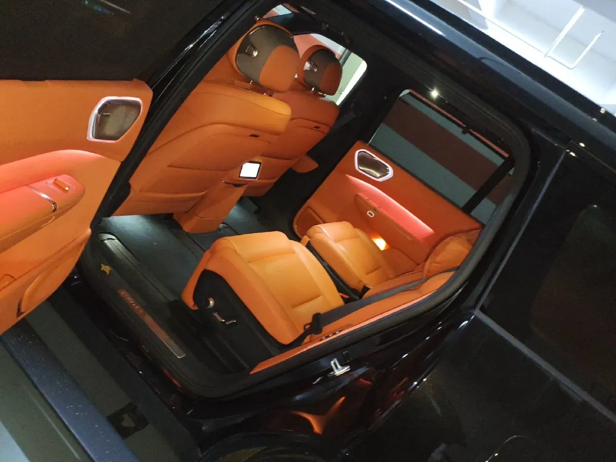 2025 LYNK&CO 900 1.5T 190HP L4 3DHT PHEV 43.3KWH,autocango,china used car exporter,china ev exporter,chinese used car exporter,chinese used ev exporter