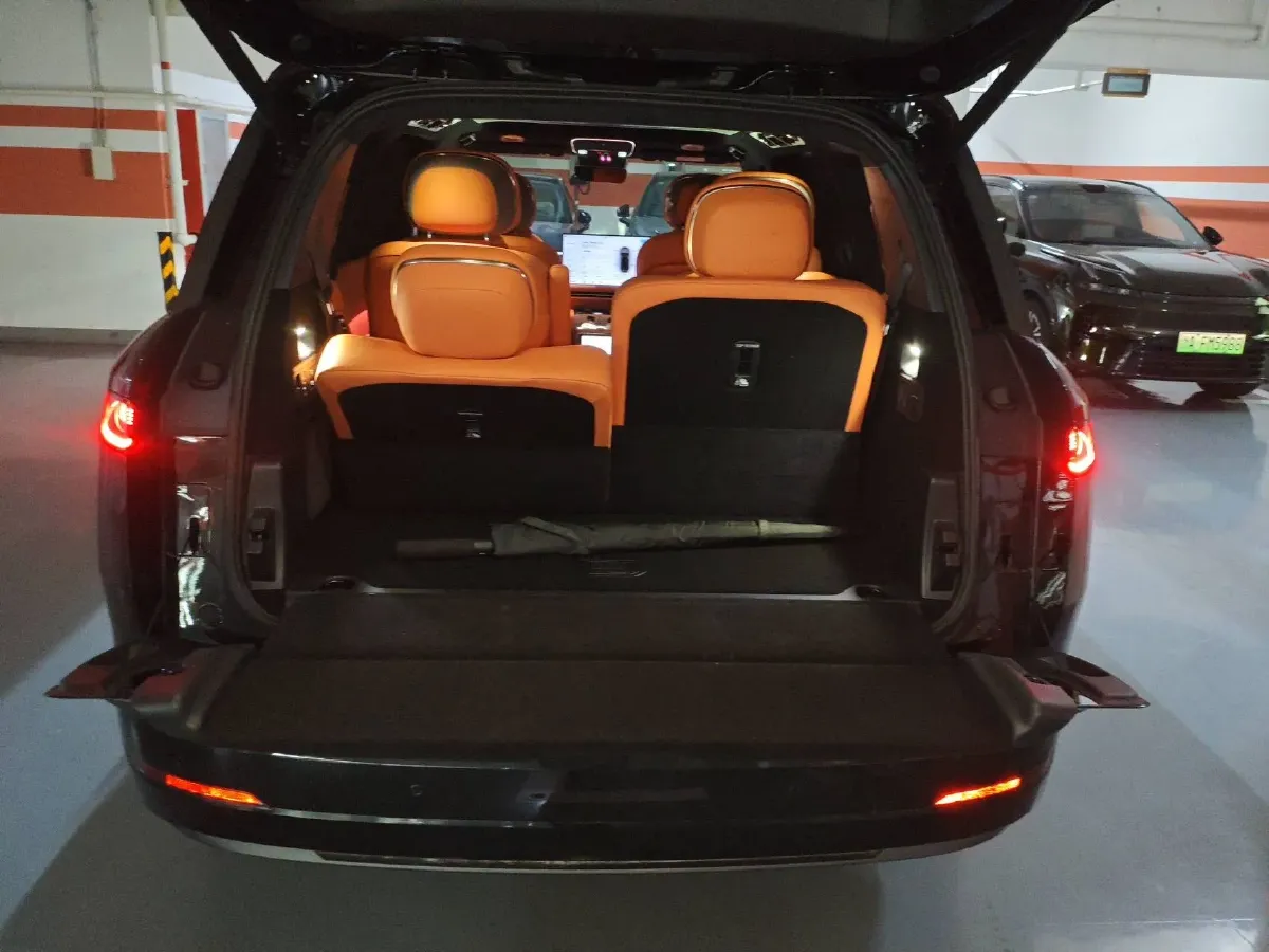 2025 LYNK&CO 900 1.5T 190HP L4 3DHT PHEV 43.3KWH,autocango,china used car exporter,china ev exporter,chinese used car exporter,chinese used ev exporter