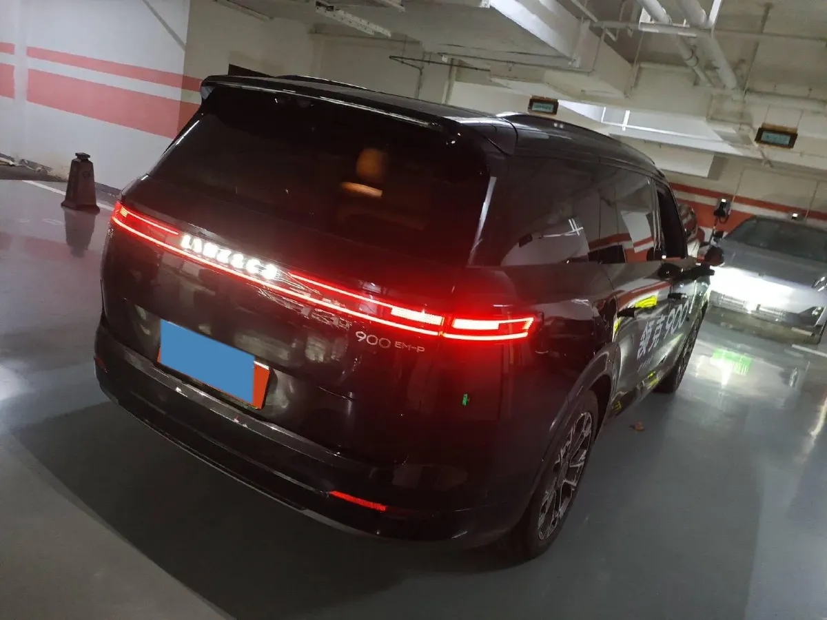 2025 LYNK&CO 900 1.5T 190HP L4 3DHT PHEV 43.3KWH,autocango,china used car exporter,china ev exporter,chinese used car exporter,chinese used ev exporter