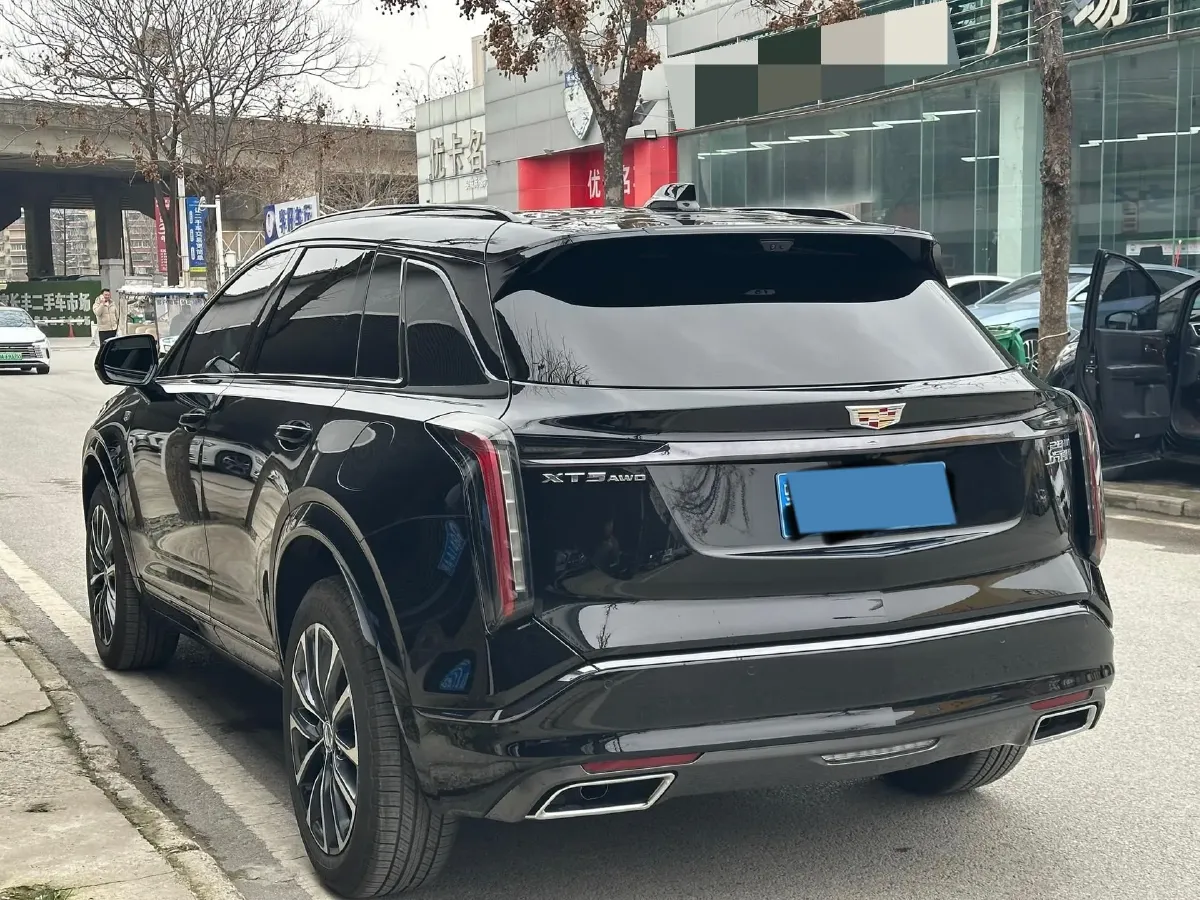 2025 Cadillac XT5 2.0T 237HP L4 9AT,autocango,china used car exporter,china ev exporter,chinese used car exporter,chinese used ev exporter