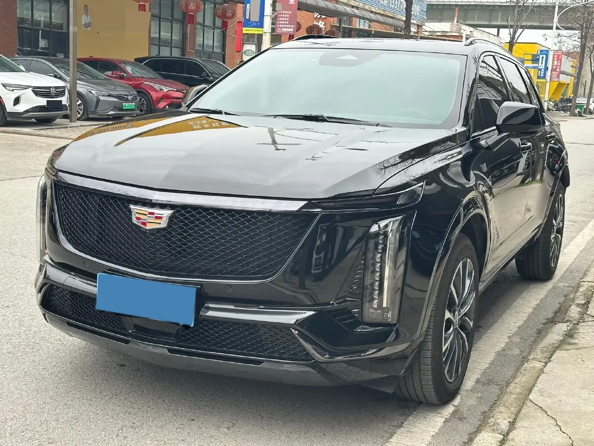 2025 Cadillac XT5 2.0T 237HP L4 9AT,autocango,china used car exporter,china ev exporter,chinese used car exporter,chinese used ev exporter