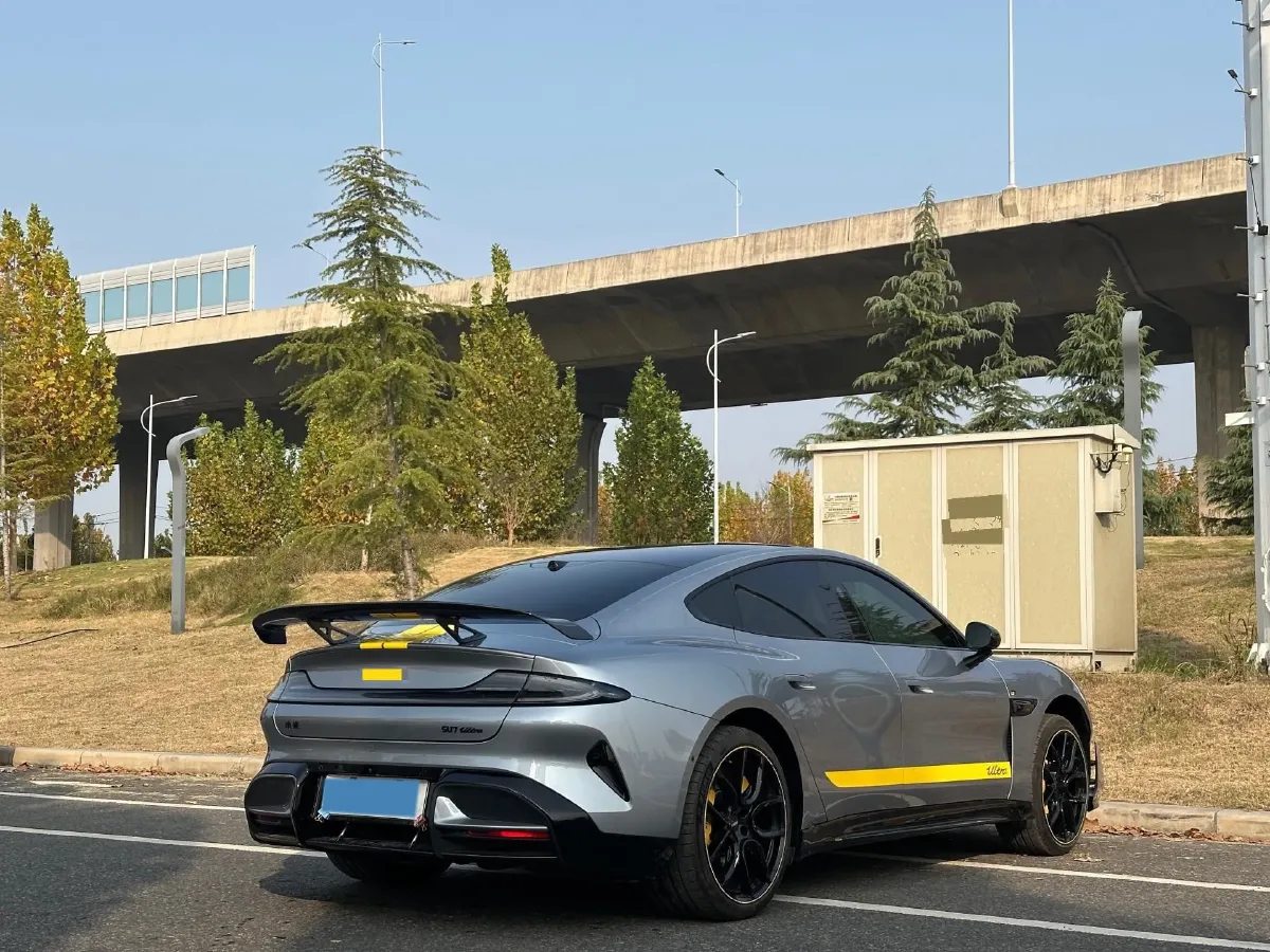 2025 MI SU7 Ultra BEV 93.7KWH,autocango,china used car exporter,china ev exporter,chinese used car exporter,chinese used ev exporter