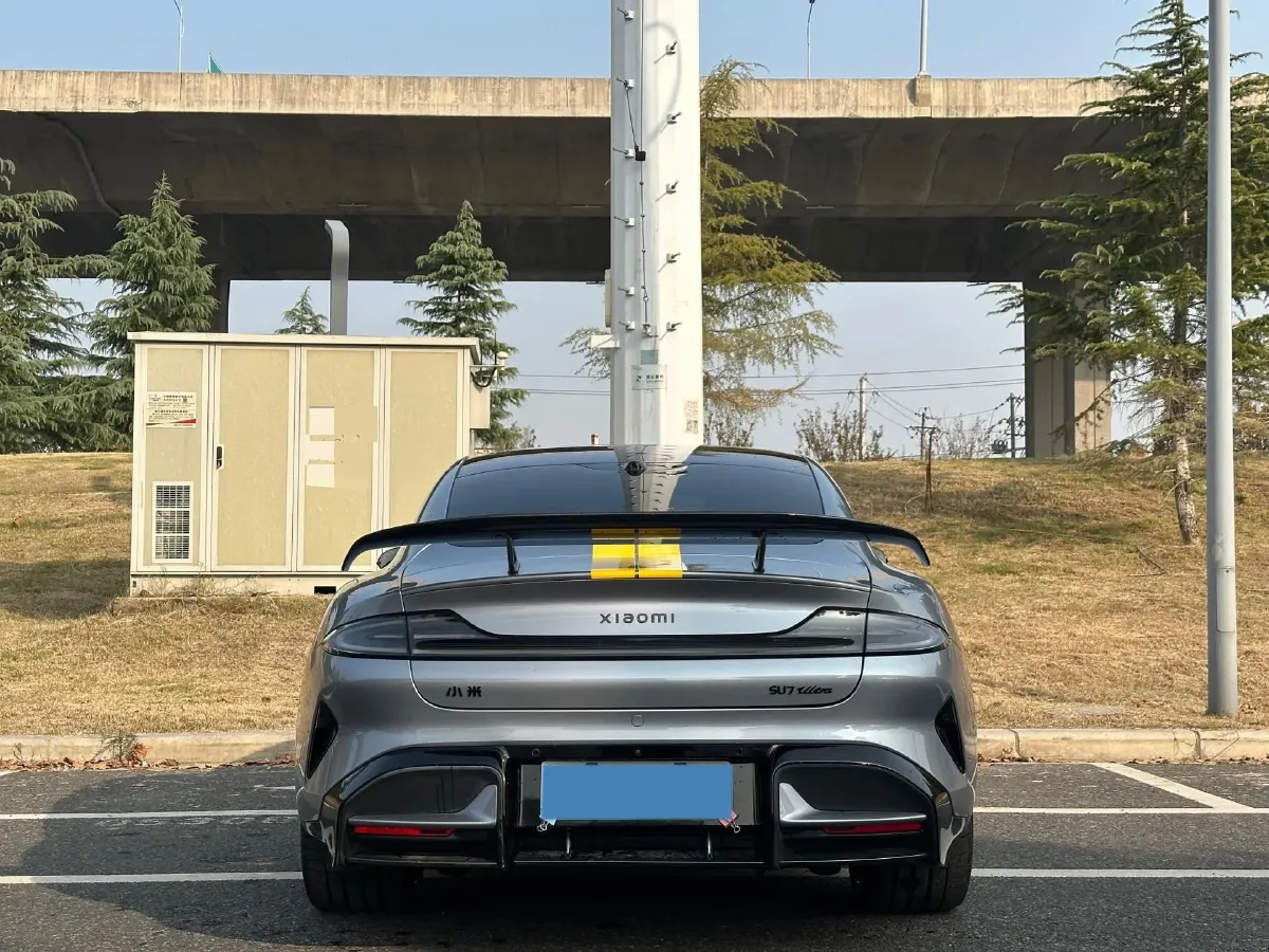 2025 MI SU7 Ultra BEV 93.7KWH,autocango,china used car exporter,china ev exporter,chinese used car exporter,chinese used ev exporter