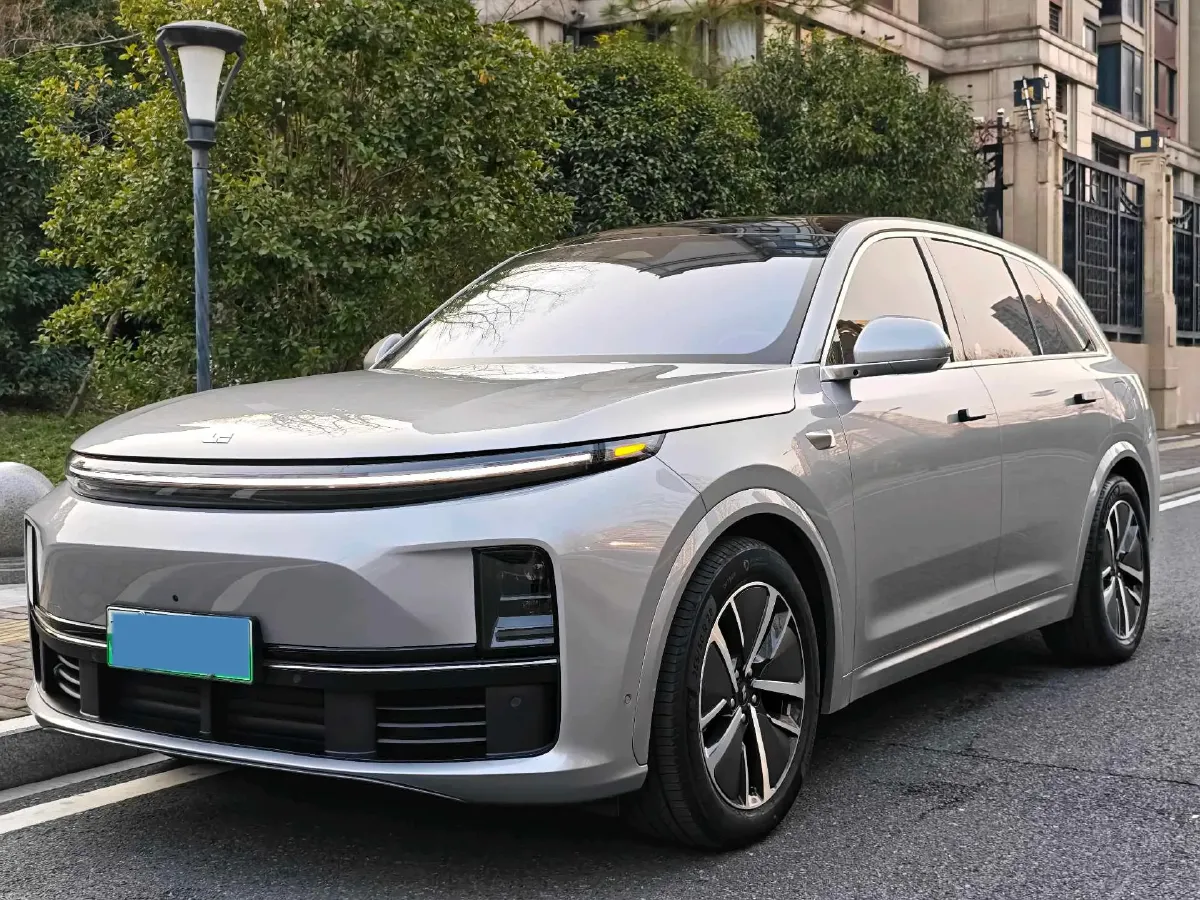 2024 Li L7 Range Extended 154HP REEV 42.8KWH,autocango,china used car exporter,china ev exporter,chinese used car exporter,chinese used ev exporter