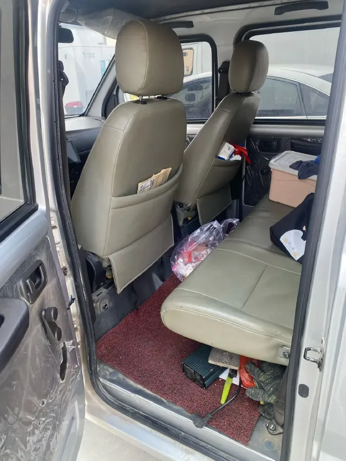 2022 WuLing RongGuang Mini Truck 1.5L 99HP L4 5MT,autocango,china used car exporter,china ev exporter,chinese used car exporter,chinese used ev exporter