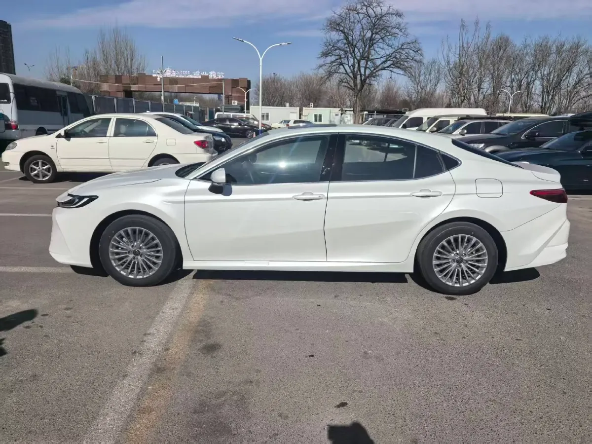 2026 Toyota Camry 2.0L 152HP L4 E-CVT Hybrid,autocango,china used car exporter,china ev exporter,chinese used car exporter,chinese used ev exporter