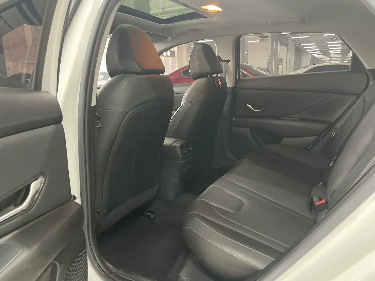 2022 Hyundai Elantra 1.5L 115HP L4 CVT,autocango,china used car exporter,china ev exporter,chinese used car exporter,chinese used ev exporter