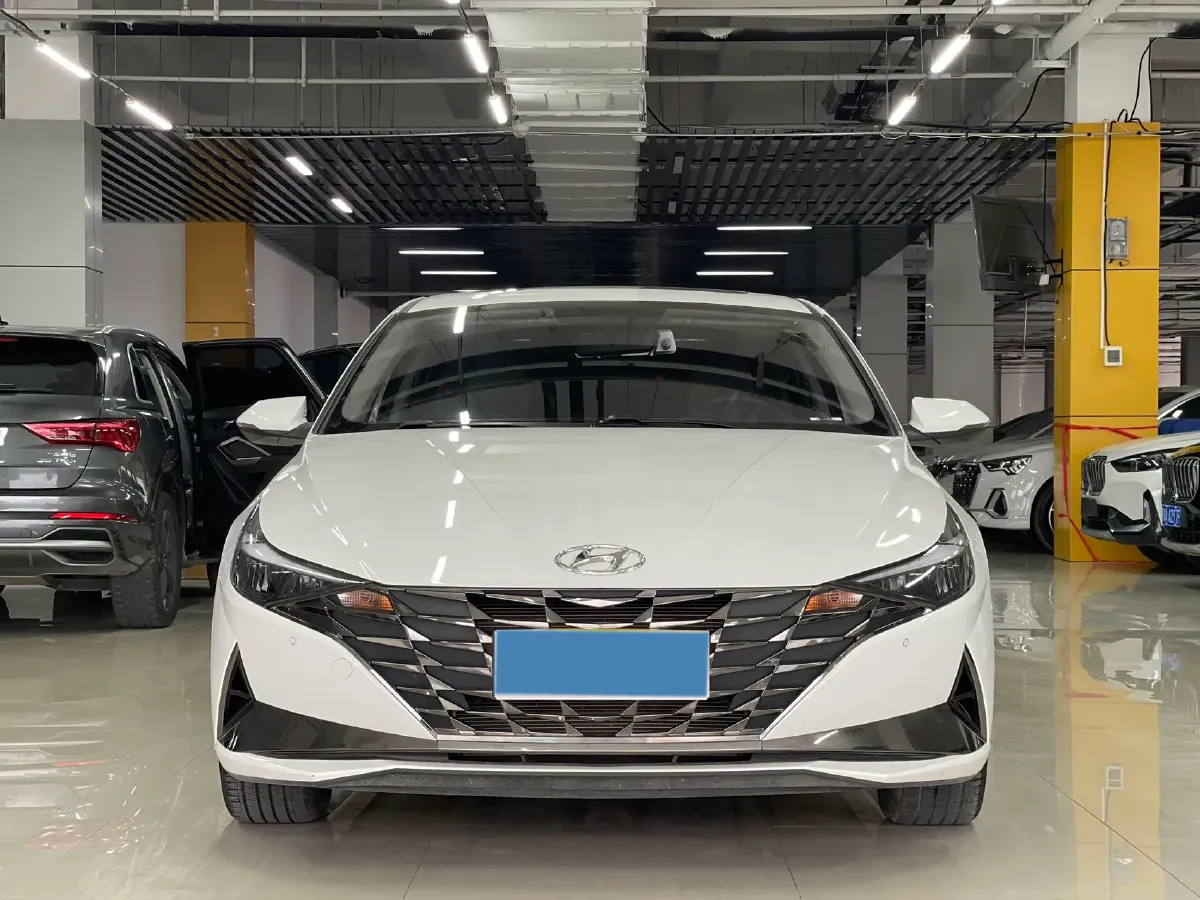 2022 Hyundai Elantra 1.5L 115HP L4 CVT,autocango,china used car exporter,china ev exporter,chinese used car exporter,chinese used ev exporter