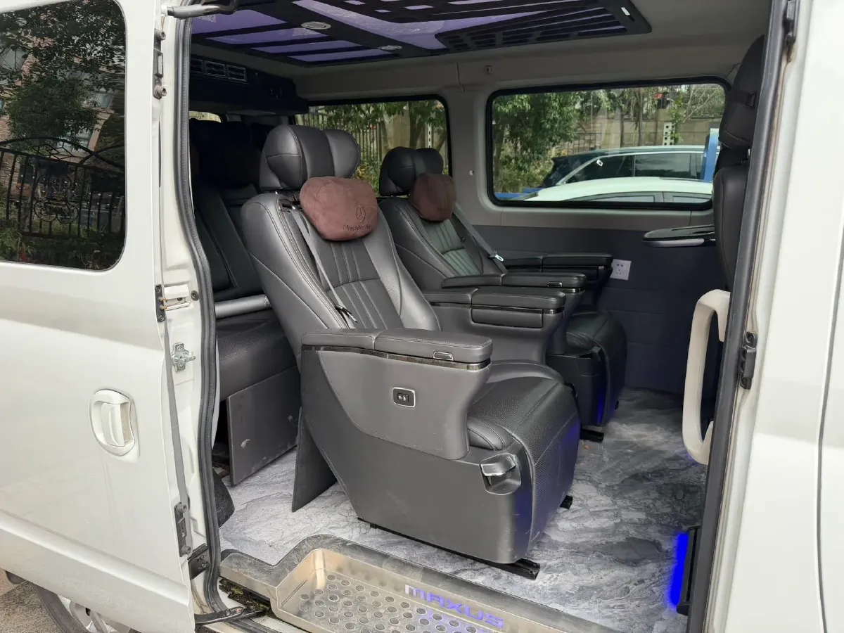 2021 MAXUS XinTu V80 2.0T 139HP L4 6MT,autocango,china used car exporter,china ev exporter,chinese used car exporter,chinese used ev exporter