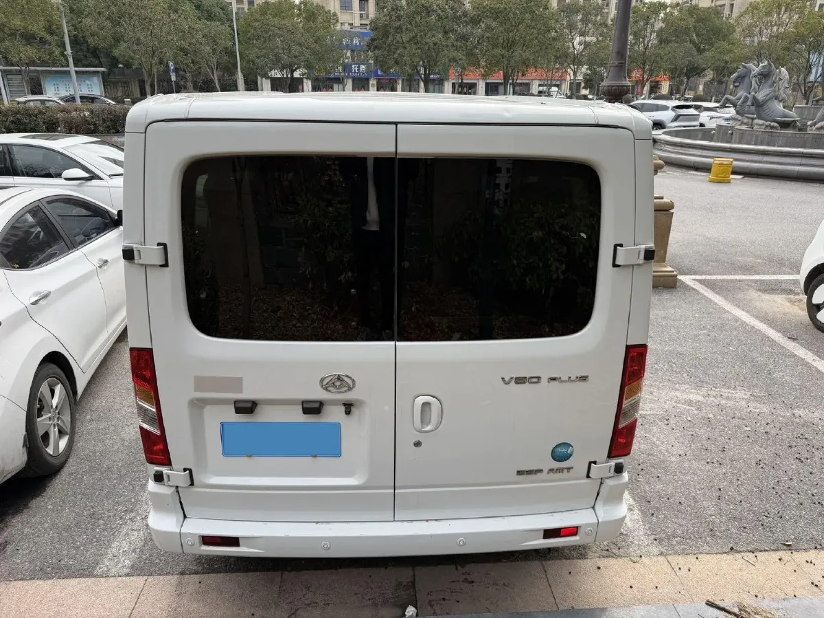 2021 MAXUS XinTu V80 2.0T 139HP L4 6MT,autocango,china used car exporter,china ev exporter,chinese used car exporter,chinese used ev exporter