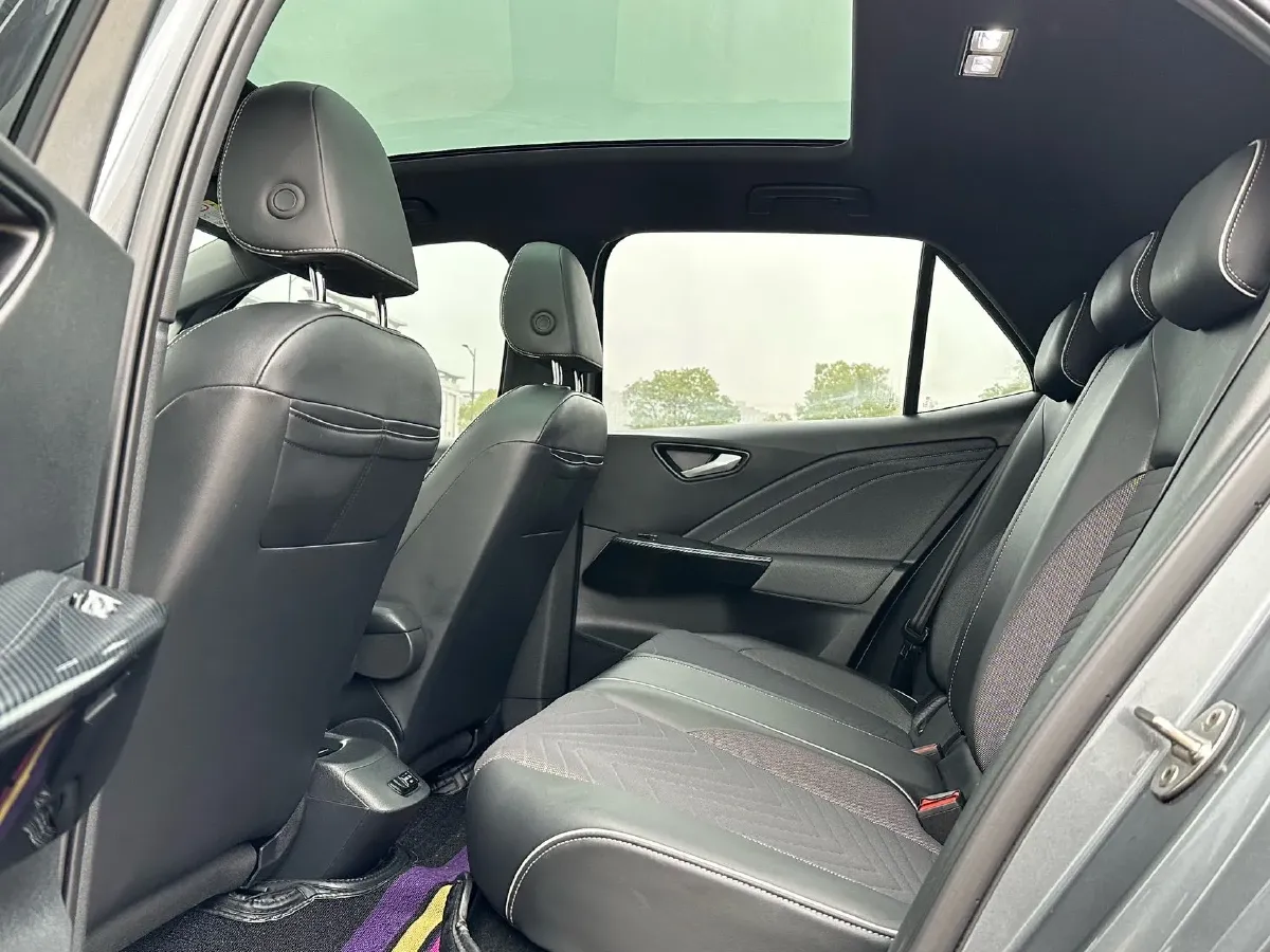 2023 Volkswagen ID.3 BEV 52.8KWH,autocango,china used car exporter,china ev exporter,chinese used car exporter,chinese used ev exporter