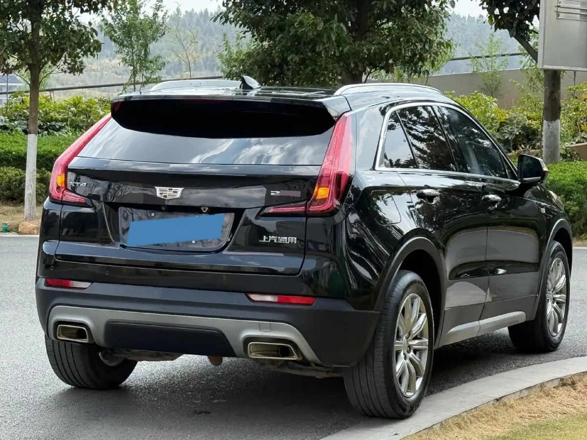 2020 Cadillac XT4 2.0T 241HP L4 9AT,autocango,china used car exporter,china ev exporter,chinese used car exporter,chinese used ev exporter