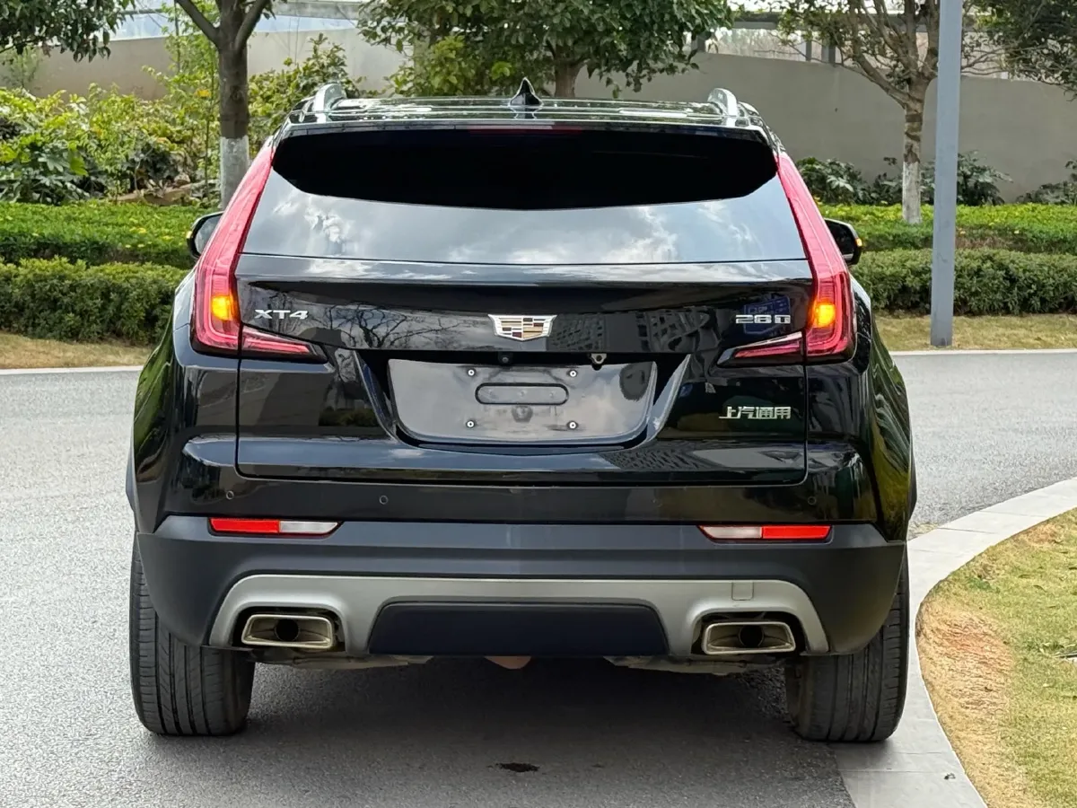 2020 Cadillac XT4 2.0T 241HP L4 9AT,autocango,china used car exporter,china ev exporter,chinese used car exporter,chinese used ev exporter