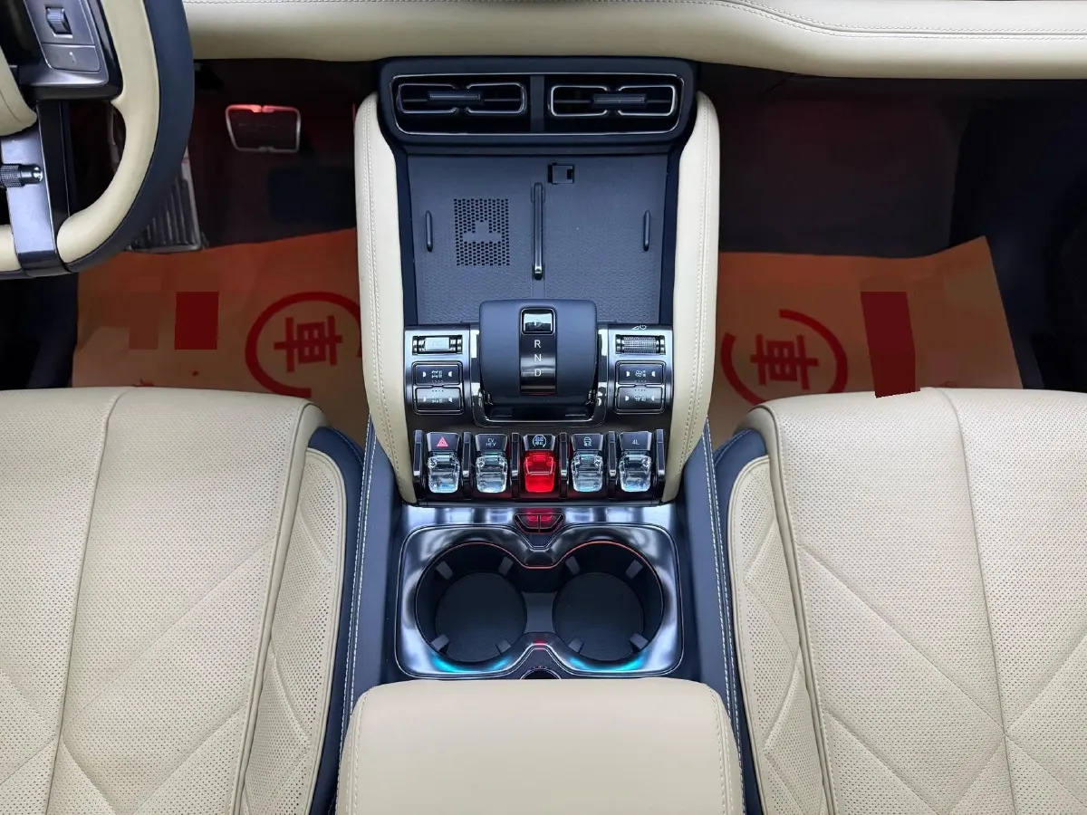 2023 FangChengBao Bao 5 1.5T 194HP L4 E-CVT PHEV 31.8KWH,autocango,china used car exporter,china ev exporter,chinese used car exporter,chinese used ev exporter