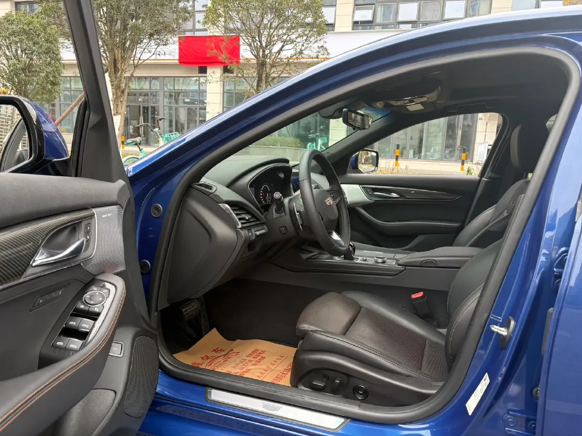 2021 Cadillac CT5 2.0T 237HP L4 10AT,autocango,china used car exporter,china ev exporter,chinese used car exporter,chinese used ev exporter