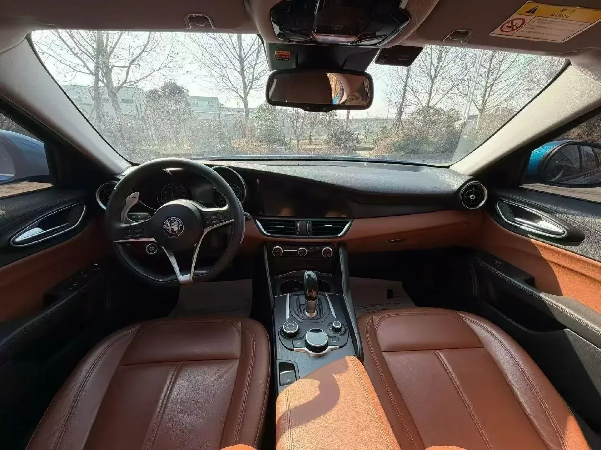 2017 Toyota Highlander 2.0T 220HP L4 6AT,autocango,china used car exporter,china ev exporter,chinese used car exporter,chinese used ev exporter