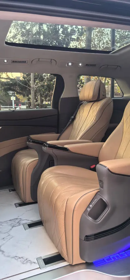 2022 Jaguar XFL 2.0T 250HP L4 8AT,autocango,china used car exporter,china ev exporter,chinese used car exporter,chinese used ev exporter