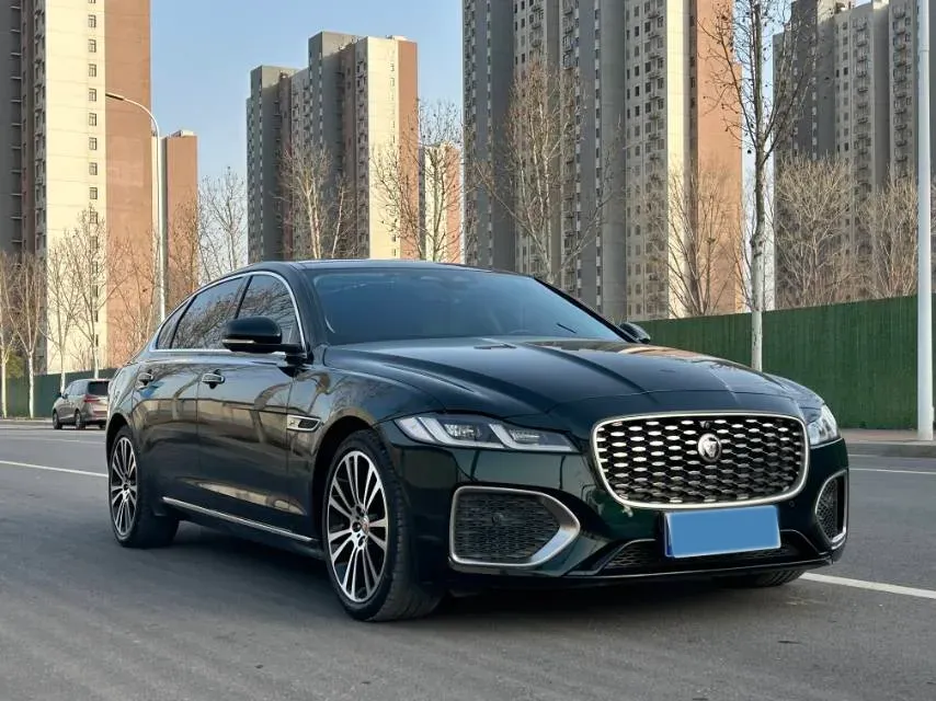 2021 Jaguar XFL 2.0T 250HP L4 8AT,autocango,china used car exporter,china ev exporter,chinese used car exporter,chinese used ev exporter