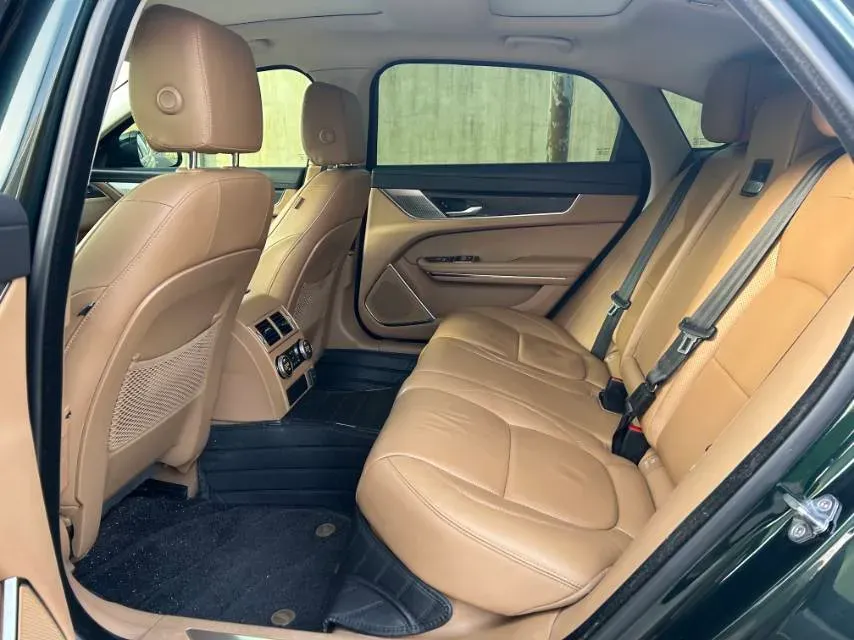 2021 Jaguar XFL 2.0T 250HP L4 8AT,autocango,china used car exporter,china ev exporter,chinese used car exporter,chinese used ev exporter