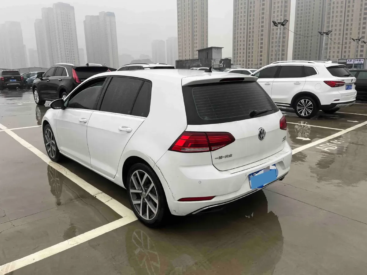 2019 Brilliance Auto V7 1.8T 231HP L4 7DCT,autocango,china used car exporter,china ev exporter,chinese used car exporter,chinese used ev exporter