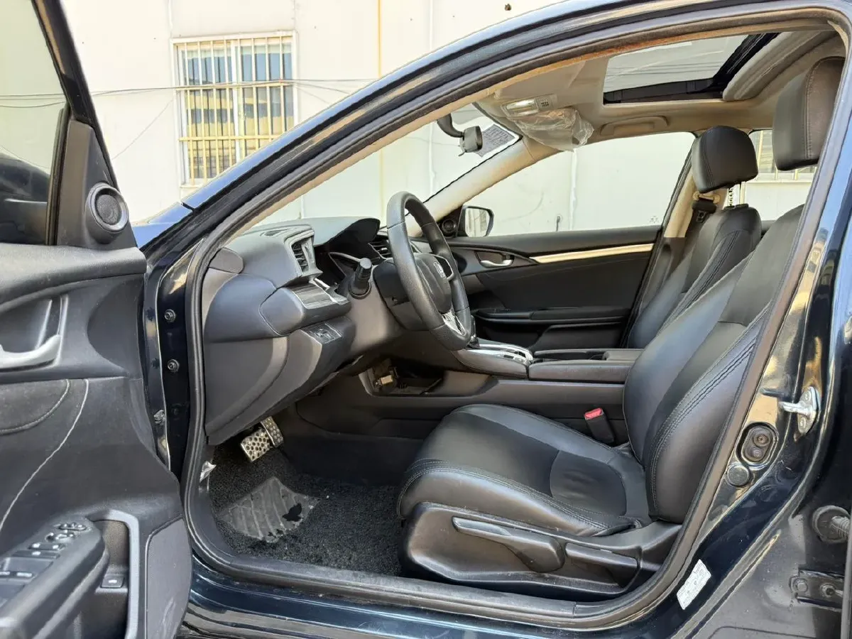2019 Honda Civic 1.5T 177HP L4 CVT,autocango,china used car exporter,china ev exporter,chinese used car exporter,chinese used ev exporter