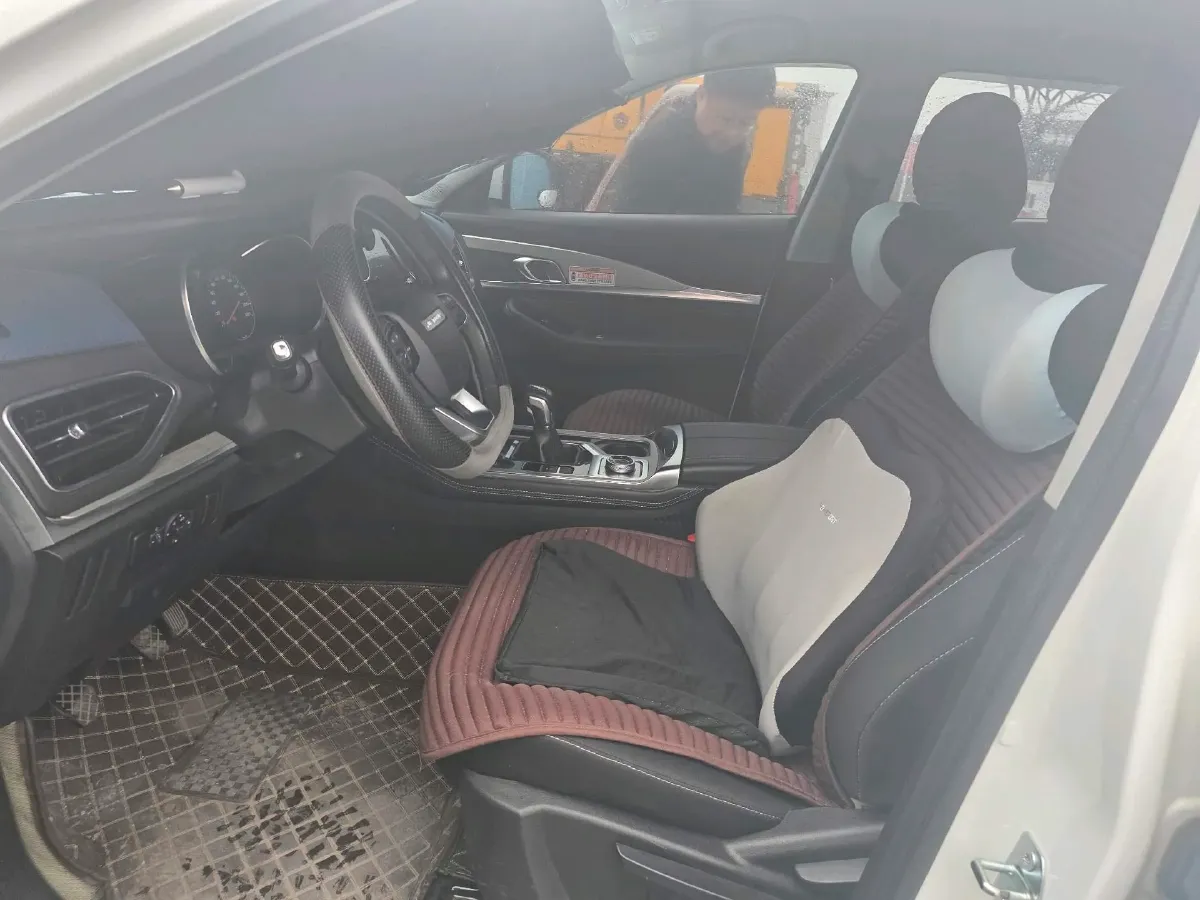 2022 Jetour X70M 1.5T 156HP L4 6MT,autocango,china used car exporter,china ev exporter,chinese used car exporter,chinese used ev exporter