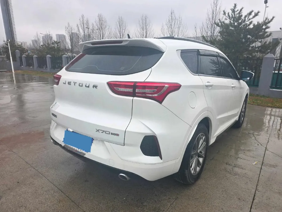 2022 Jetour X70M 1.5T 156HP L4 6MT,autocango,china used car exporter,china ev exporter,chinese used car exporter,chinese used ev exporter