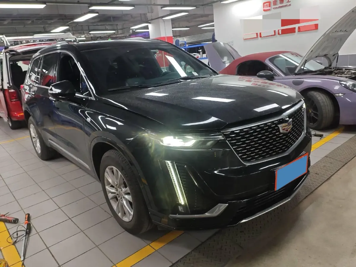 2022 Cadillac XT6 2.0T 237HP L4 9AT,autocango,china used car exporter,china ev exporter,chinese used car exporter,chinese used ev exporter