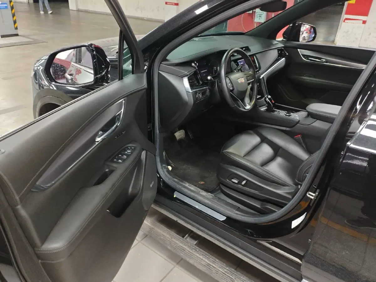 2022 Cadillac XT6 2.0T 237HP L4 9AT,autocango,china used car exporter,china ev exporter,chinese used car exporter,chinese used ev exporter
