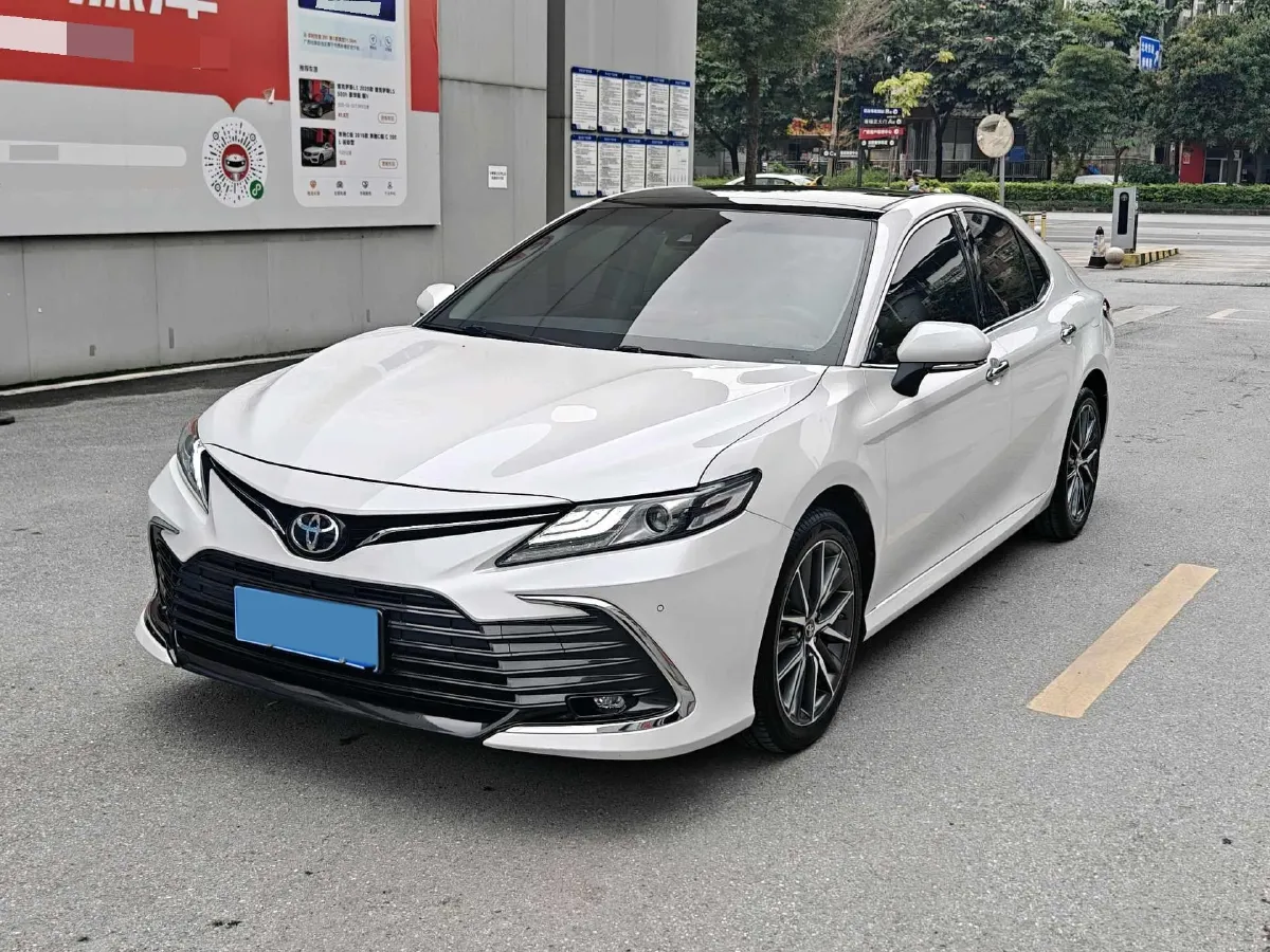 2021 Toyota Camry 2.5L 209HP L4 8AT,autocango,china used car exporter,china ev exporter,chinese used car exporter,chinese used ev exporter